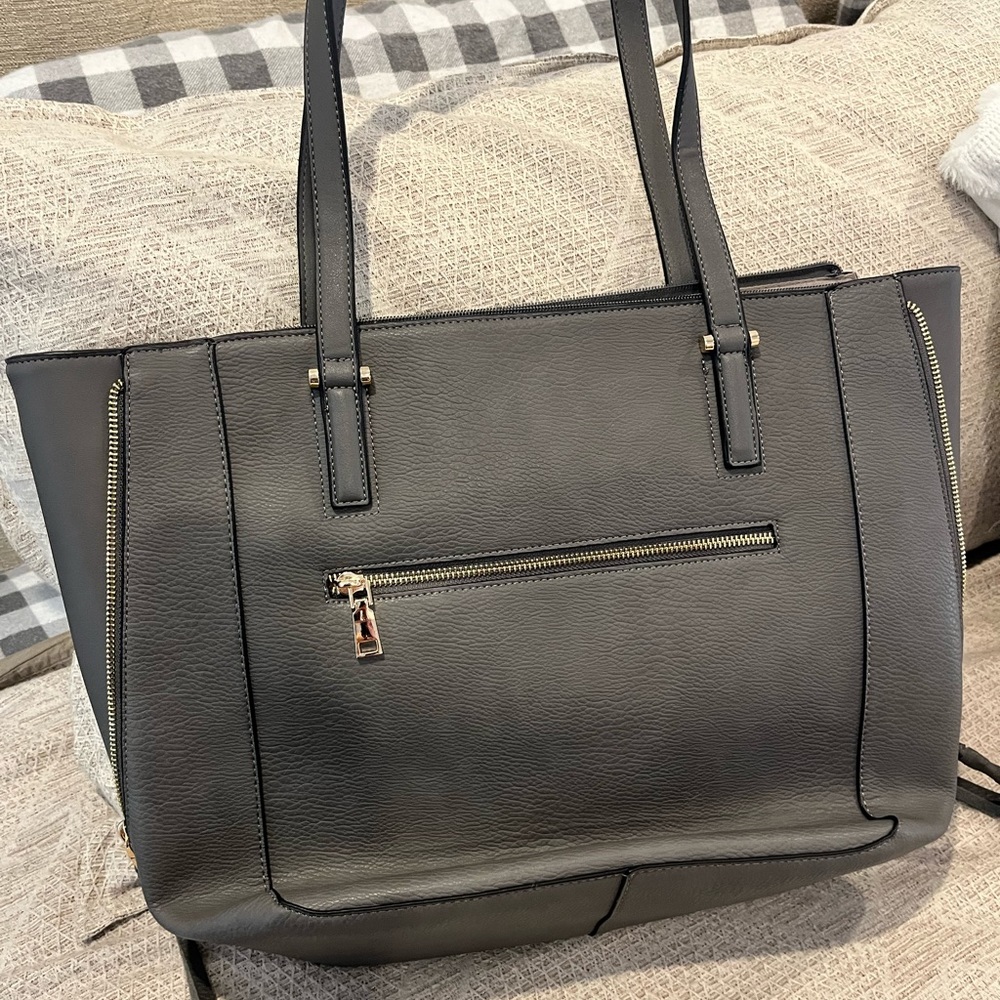 Brand new never used Poppy & PeoniesGrey tote, laptop carrier lots of pockets